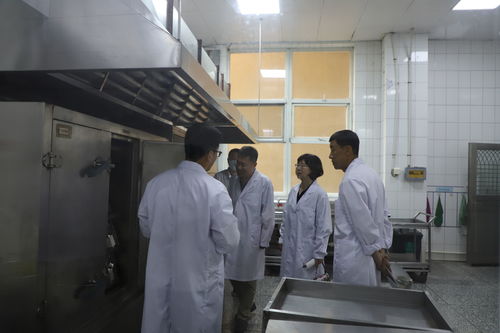 副校長嚴文復深入后勤服務集團督導檢查食品安全與家政服務工作